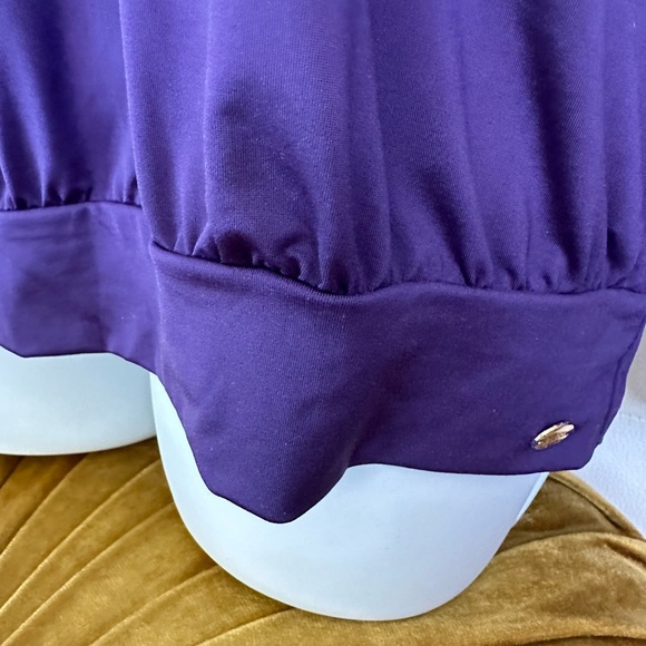 Guess Cut out Top with Gold Chain Accent L - Picture 8 of 12